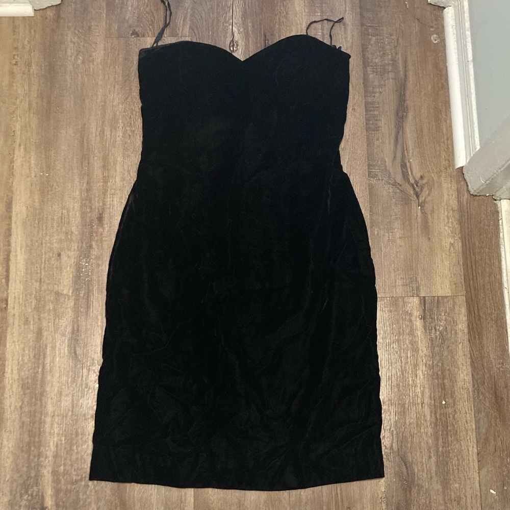 90s Victor Costa by Saks Fifth Ave black velvet strapless dress